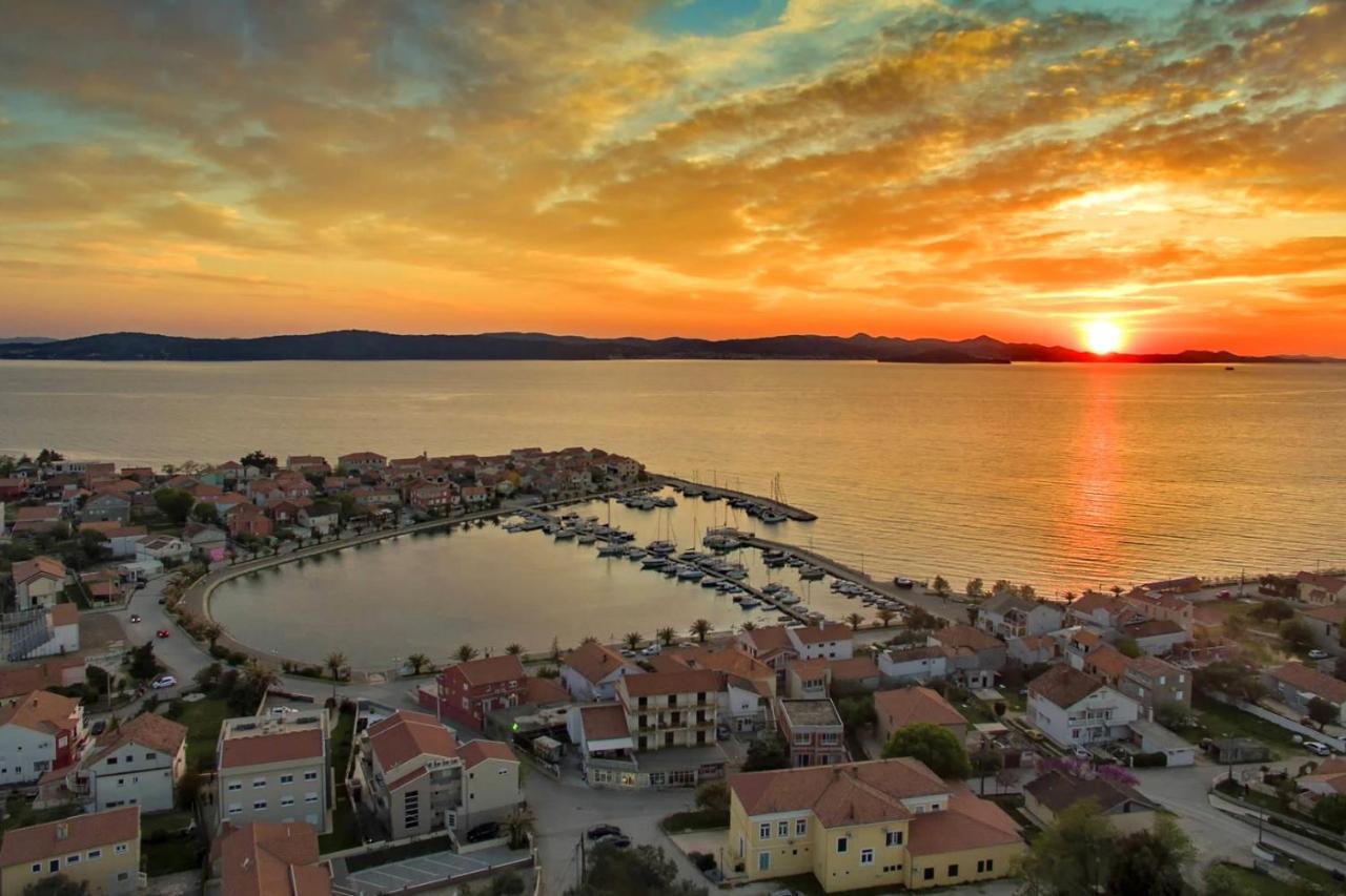 Apartments With A Parking Space Bibinje, Zadar - 18843 Exteriör bild